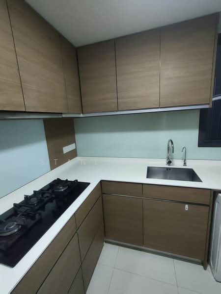 Coco Palms, 21 Pasir Ris Grove, 3 Bedrooms, 904 sqft, Condominium For Rent, by Stanley Dai, 500193475 - Kitchen - PropertyGuru.com.sg