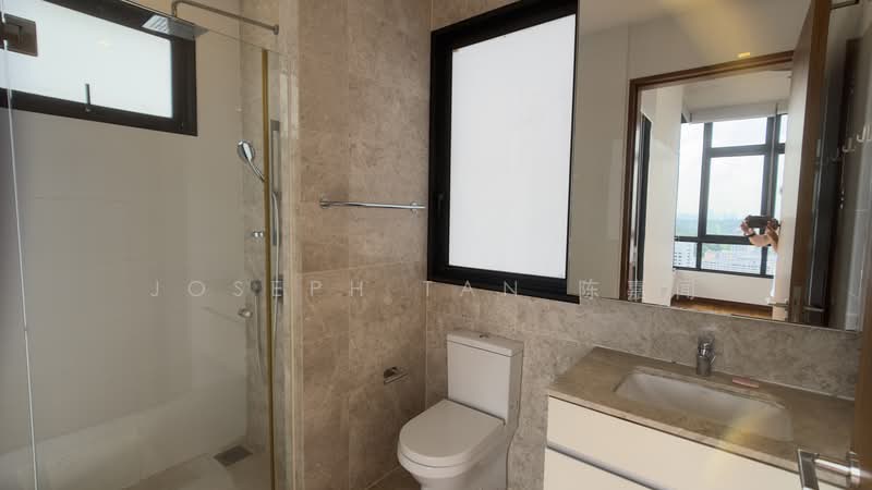 Eco Sanctuary, 63 Chestnut Avenue, 3 Bedrooms, 980 sqft, Condominium For Rent, by Joseph Tan 陈嘉闻, 500193493 - Master Bathroom - PropertyGuru.com.sg