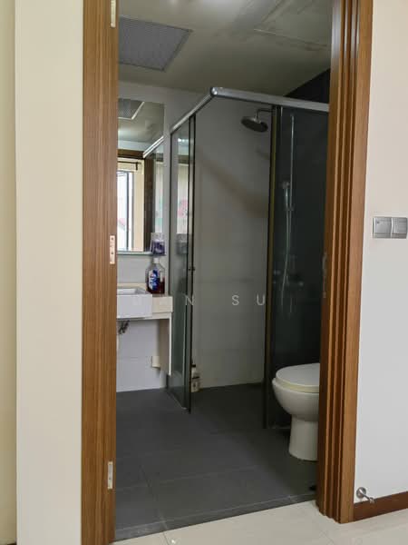 The Vue, 355 Upper Paya Lebar Road, 1 Bedroom, 420 sqft, Condominium For Sale, by Dan Su, 500193494 - Bathroom - PropertyGuru.com.sg