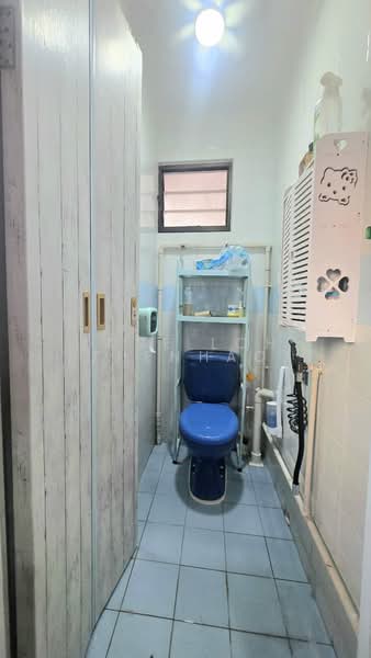 26 New Upper Changi Road, 26 New Upper Changi Road, 2 Bedrooms, 710 sqft, HDB Flat For Sale, by Jose Loh Zhenhao, 500193503 - Bathroom - PropertyGuru.com.sg