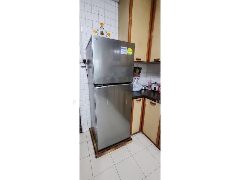 688 Hougang Street 61, 688 Hougang Street 61, 2 Bedrooms, 796 sqft, HDB Flat For Rent, by Paul Lian, 500193504 - Kitchen - PropertyGuru.com.sg