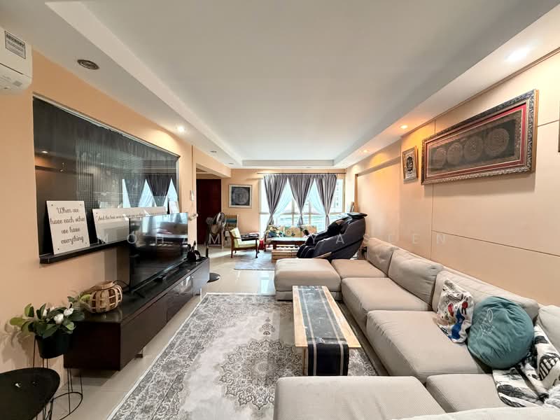 135 Edgedale Plains, 135 Edgedale Plains, 3 Bedrooms, 1,194 sqft, HDB Flat For Sale, by Mohamed Yaseen, 500193507 - Living Room - PropertyGuru.com.sg