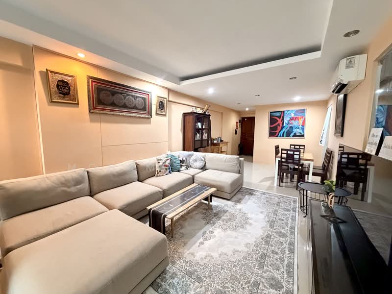 135 Edgedale Plains, 135 Edgedale Plains, 3 Bedrooms, 1,194 sqft, HDB Flat For Sale, by Mohamed Yaseen, 500193507 - Living Room - PropertyGuru.com.sg