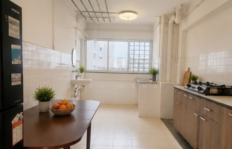 627 Yishun Street 61, 627 Yishun Street 61, 3 Bedrooms, 1,110 sqft, HDB Flat For Sale, by Aaru Gana, 500193512 - Kitchen - PropertyGuru.com.sg
