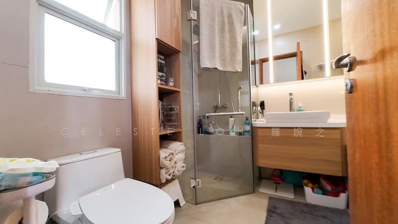 Grosvenor View, 3 Lengkong Empat, 3 Bedrooms, 1,780 sqft, Condominium For Rent, by Celeste Loh 羅婉之, 500193521 - Bathroom - PropertyGuru.com.sg