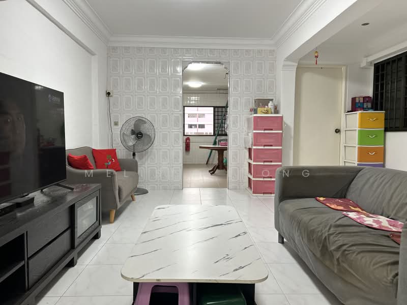 106 Yishun Ring Road, 106 Yishun Ring Road, 2 Bedrooms, 882 sqft, HDB Flat For Sale, by Melissa Leong, 500193525 - Living Room - PropertyGuru.com.sg