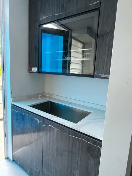 ⭐️⭐️LANDED7772@D20 Brand New FH Terr | St Nic Girls | AiTong | Eateries | Move in |, Sembawang Hills Estate, Thomson Hills Estate, 5 Bedrooms, 3,600 sqft, Terraced House For Sale, by Lee Ching, 500193541 - Kitchen - PropertyGuru.com.sg