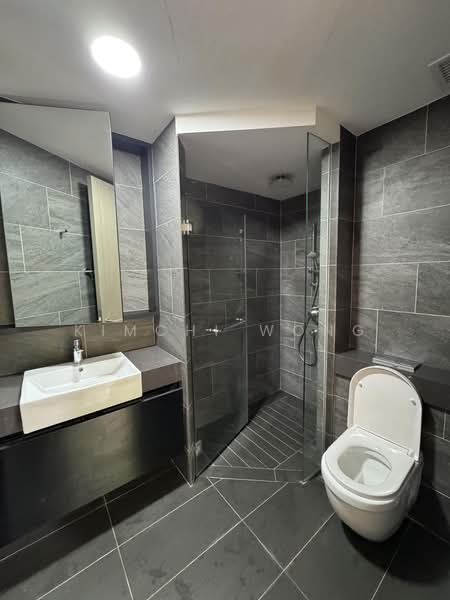 Affinity At Serangoon, , 2 Bedrooms, 775 sqft, Condominium For Rent, by Kimchi Wong, 500193555 - Bathroom - PropertyGuru.com.sg