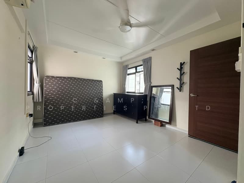 122C Sengkang East Way, 122C Sengkang East Way, Room Rental, 195 sqft, HDB Flat For Rent, by PAULINE MARIE LIM AI HSIA, 500193559 - Bedroom - PropertyGuru.com.sg