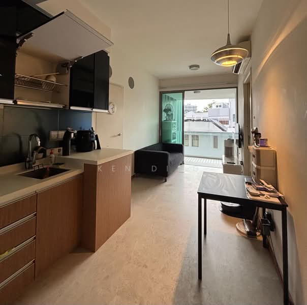 Newton Edge, 3 Makeway Avenue, 1 Bedroom, 463 sqft, Condominium For Sale, by Ken Ding, 500193561 - Living Room - PropertyGuru.com.sg