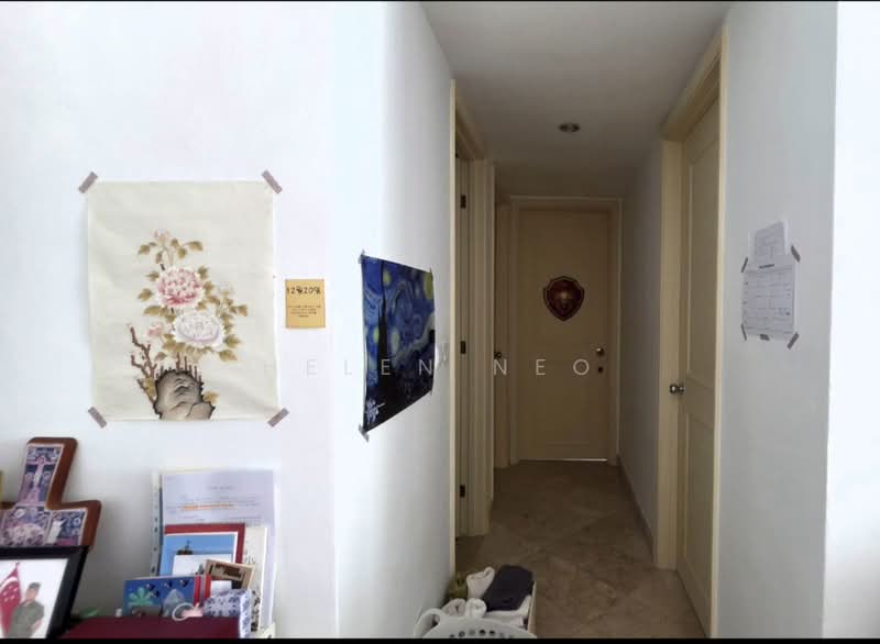 Oleander Towers, 911 Lorong 1 Toa Payoh, 3 Bedrooms, 1,141 sqft, Apartment For Sale, by Helen Neo, 500193562 - Corridor - PropertyGuru.com.sg