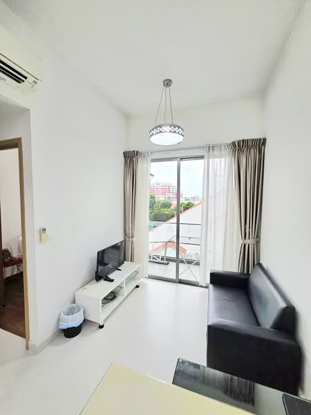 Casa Cambio, 9 Lim Tua Tow Road, 2 Bedrooms, 495 sqft, Condominium For Sale, by Ng Jonathan, 500193570 - Living Room - PropertyGuru.com.sg