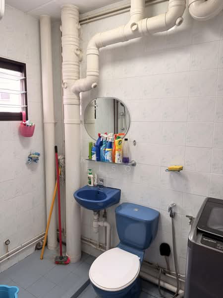 121D Sengkang East Way, 121D Sengkang East Way, 3 Bedrooms, 1,100 sqft, HDB Flat For Rent, by Patrick Nelson, 500193574 - Bathroom - PropertyGuru.com.sg