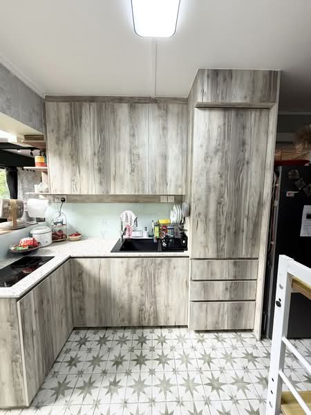 352 Yishun Ring Road, 352 Yishun Ring Road, 3 Bedrooms, 1,571 sqft, HDB Flat For Sale, by Rusydi Yusoff, 500193575 - Kitchen - PropertyGuru.com.sg