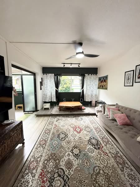 352 Yishun Ring Road, 352 Yishun Ring Road, 3 Bedrooms, 1,571 sqft, HDB Flat For Sale, by Rusydi Yusoff, 500193575 - Living Room - PropertyGuru.com.sg