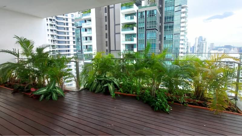 Skypark @ Somerset, 22 Saint Thomas Walk, 4 Bedrooms, 3,347 sqft, Apartment For Rent, by Dena Mendes, 500193587 - Balcony - PropertyGuru.com.sg