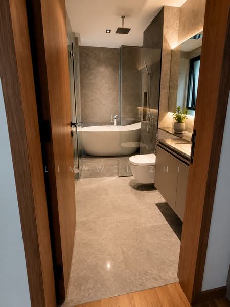 BN Freehold Terrace along Sembawang Rd, , 5 Bedrooms, 4,834 sqft, Terraced House For Sale, by Lim Wei Zhi, 500193616 - Bathroom - PropertyGuru.com.sg
