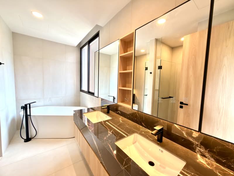 Kheam hock road, Kheam Hock Road | Turdo Close | Trevose Crescent | University Road, 6 Bedrooms, 7,898 sqft, Corner Terrace For Sale, by Jayden Ong 王盛傑, 500193617 - Master bathroom - PropertyGuru.com.sg