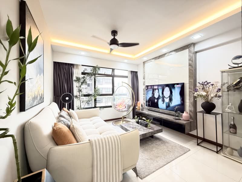 131A Canberra Crescent, 131A Canberra Crescent, 3 Bedrooms, 990 sqft, HDB Flat For Sale, by Seb Loh, 500193622 - Living Room - PropertyGuru.com.sg