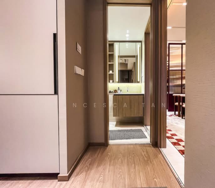 Bloomsbury Residences, 61 Media Circle, 2 Bedrooms, 678 sqft, Apartment For Sale, by Francesca Tan, 500193624 - Entrance - PropertyGuru.com.sg