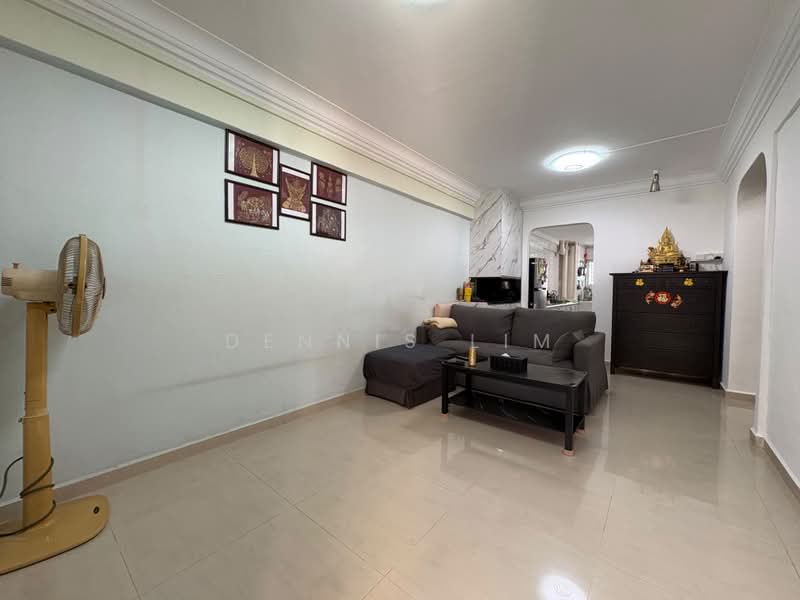 456 Ang Mo Kio Avenue 10, 456 Ang Mo Kio Avenue 10, 2 Bedrooms, 807 sqft, HDB Flat For Sale, by Dennis Lim, 500193625 - Living Room - PropertyGuru.com.sg