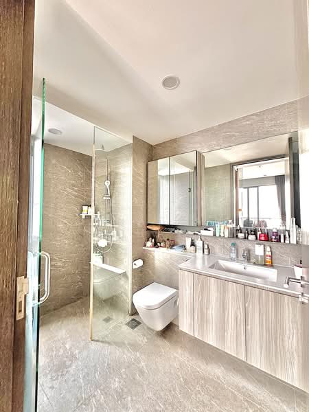 The Clement Canopy, 18 Clementi Avenue 1, 3 Bedrooms, 990 sqft, Condominium For Sale, by Jonathan Phay, 500193631 - Master Bathroom - PropertyGuru.com.sg