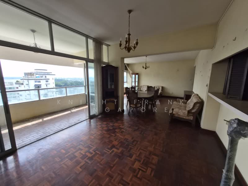 Ridgewood Condominium, 61 Mount Sinai Drive, 4 Bedrooms, 1,873 sqft, Condominium For Sale, by NICOLE LEE, 500193638 - Living Room - PropertyGuru.com.sg