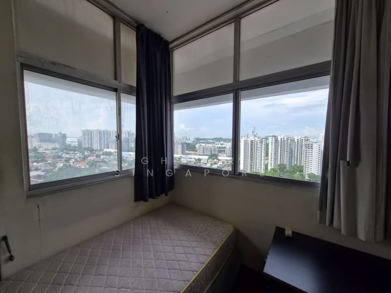 Ridgewood Condominium, 61 Mount Sinai Drive, 4 Bedrooms, 1,873 sqft, Condominium For Sale, by NICOLE LEE, 500193638 - Bedroom - PropertyGuru.com.sg