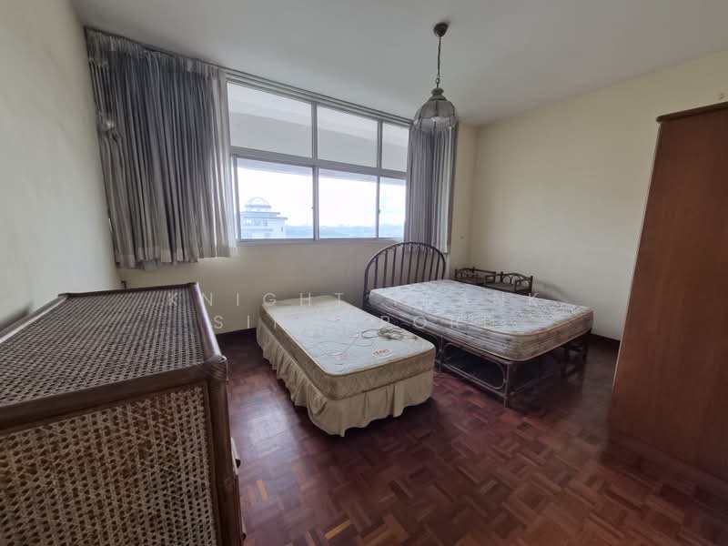 Ridgewood Condominium, 61 Mount Sinai Drive, 4 Bedrooms, 1,873 sqft, Condominium For Sale, by NICOLE LEE, 500193638 - PropertyGuru.com.sg