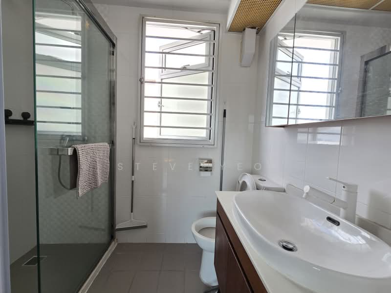 292B Bukit Batok East Avenue 6, 292B Bukit Batok East Avenue 6, Room Rental, 180 sqft, HDB Flat For Rent, by Steve Yeo, 500193647 - Bathroom - PropertyGuru.com.sg