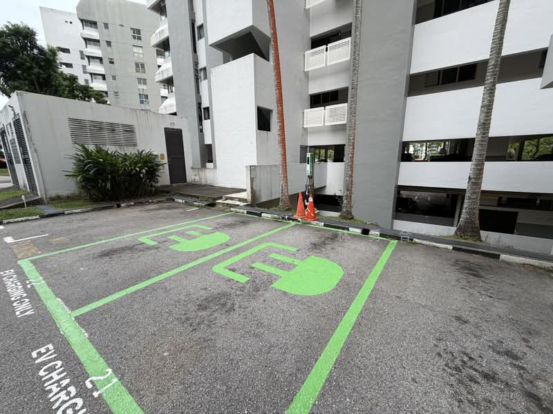Ridgewood Condominium, 3 Ridgewood Close, 2 Bedrooms, 1,206 sqft, Condominium For Sale, by Eric Lim 林勇合, 500193656 - Exterior - PropertyGuru.com.sg