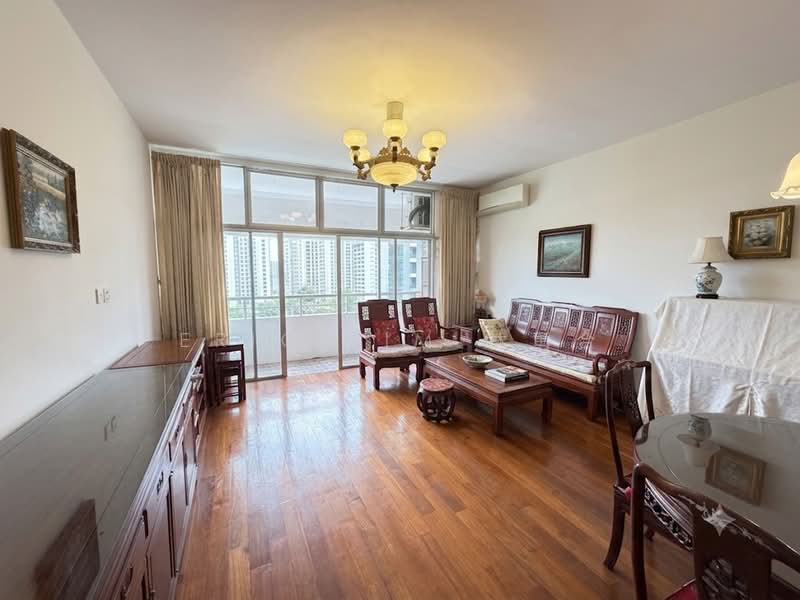 Ridgewood Condominium, 3 Ridgewood Close, 2 Bedrooms, 1,206 sqft, Condominium For Sale, by Eric Lim 林勇合, 500193656 - Living Room - PropertyGuru.com.sg