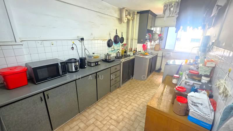 208 Yishun Street 21, 208 Yishun Street 21, 3 Bedrooms, 1,001 sqft, HDB Flat For Sale, by Shaun How, 500193663 - Kitchen - PropertyGuru.com.sg