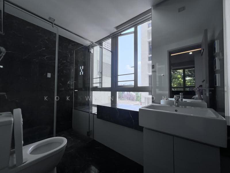 Flamingo Valley, 460 Siglap Road, East Coast / Marine Parade, 3 Bedrooms, 1,152 sqft, Condominium For Sale, by Kok Wong Yong, 500193667 - Bathroom - PropertyGuru.com.sg