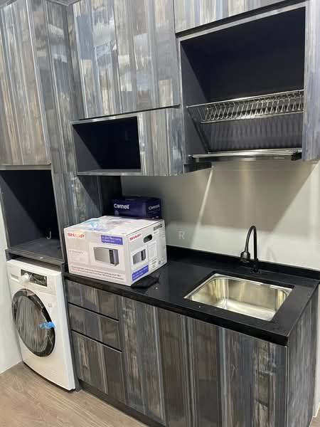 10 Lorong 36 Geylang, , 1 Bedroom, 220 sqft, Semi-Detached House For Rent, by Jennifer Goh, 500193669 - Kitchen - PropertyGuru.com.sg