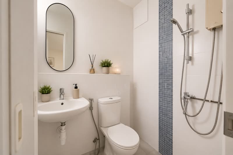 121 Pending Road, 121 Pending Road, 3 Bedrooms, 1,410 sqft, HDB Flat For Sale, by ADNIX LIU, 500193670 - Bathroom - PropertyGuru.com.sg
