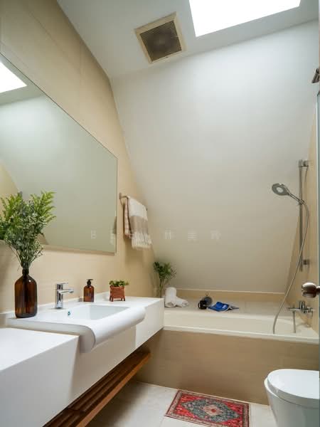 Nouveau @ Ink House S207850, , Room Rental, 818 sqft, Semi-Detached House For Rent, by Bee 林美玲, 500193672 - Bathroom - PropertyGuru.com.sg