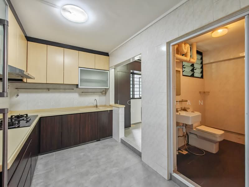 30 Cassia Crescent, 30 Cassia Crescent, 3 Bedrooms, 1,098 sqft, HDB Flat For Sale, by Darryl Jonathan Tan, 500193674 - Kitchen - PropertyGuru.com.sg