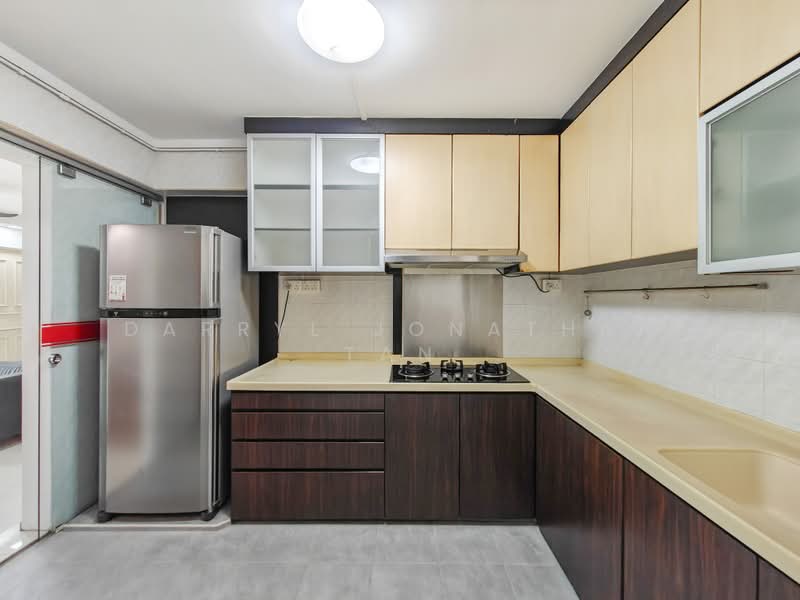 30 Cassia Crescent, 30 Cassia Crescent, 3 Bedrooms, 1,098 sqft, HDB Flat For Sale, by Darryl Jonathan Tan, 500193674 - Kitchen - PropertyGuru.com.sg