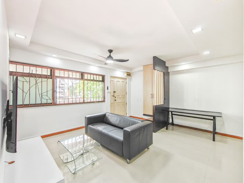 30 Cassia Crescent, 30 Cassia Crescent, 3 Bedrooms, 1,098 sqft, HDB Flat For Sale, by Darryl Jonathan Tan, 500193674 - Living Room - PropertyGuru.com.sg