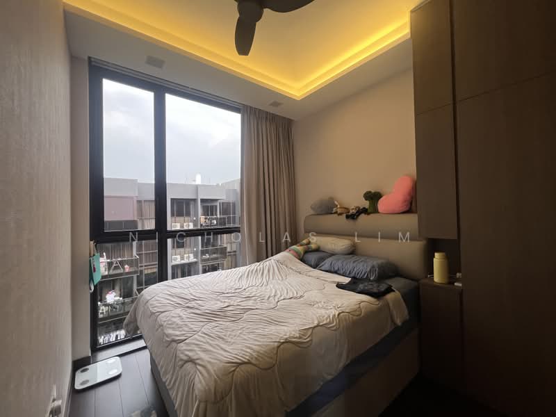 The Commodore, 63 Canberra Drive, 5 Bedrooms, 1,905 sqft, Condominium For Sale, by Nicholas Lim, 500193681 - Bedroom - PropertyGuru.com.sg