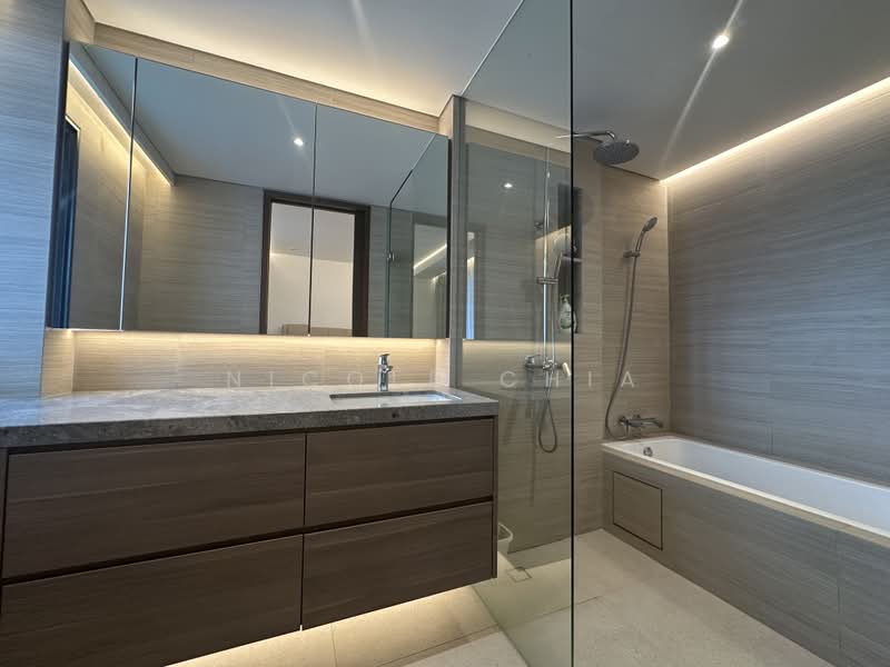 Seletar Hills Estate, Jalan Jarak, 7 Bedrooms, 8,450 sqft, Semi-Detached House For Sale, by Nicole Chia, 500193682 - Bathroom - PropertyGuru.com.sg