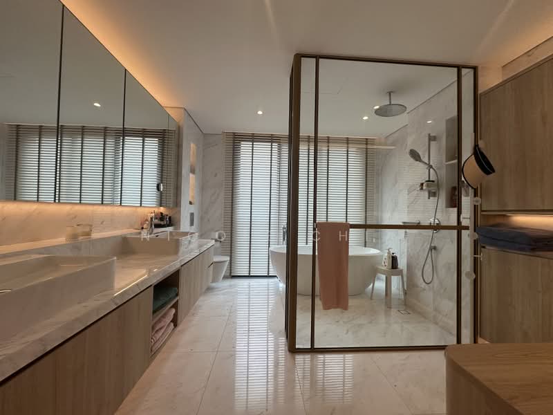 Seletar Hills Estate, Jalan Jarak, 7 Bedrooms, 8,450 sqft, Semi-Detached House For Sale, by Nicole Chia, 500193682 - Bathroom - PropertyGuru.com.sg
