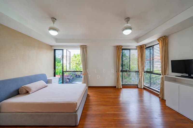 Bukit Villas, Rasok Drive, 5 Bedrooms, 3,068 sqft, Semi-Detached House For Sale, by Kit Toh, 500193683 - Bedroom - PropertyGuru.com.sg