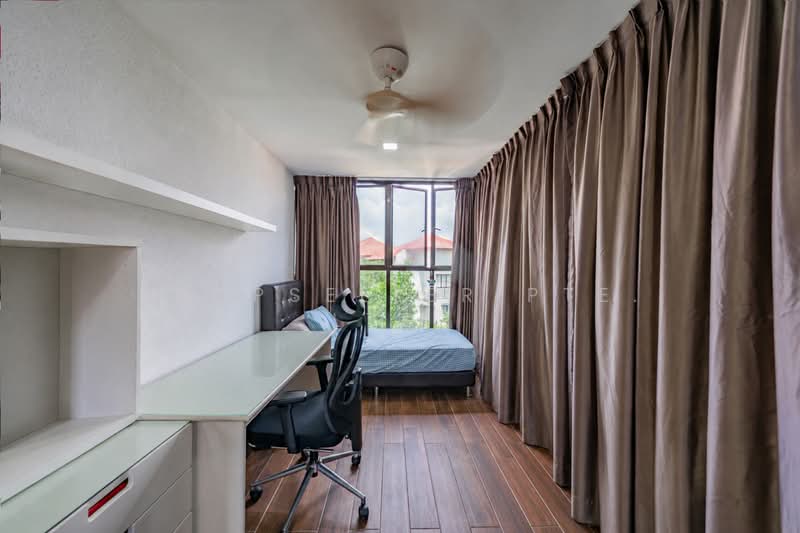 Bukit Villas, Rasok Drive, 5 Bedrooms, 3,068 sqft, Semi-Detached House For Sale, by Kit Toh, 500193683 - Bedroom - PropertyGuru.com.sg