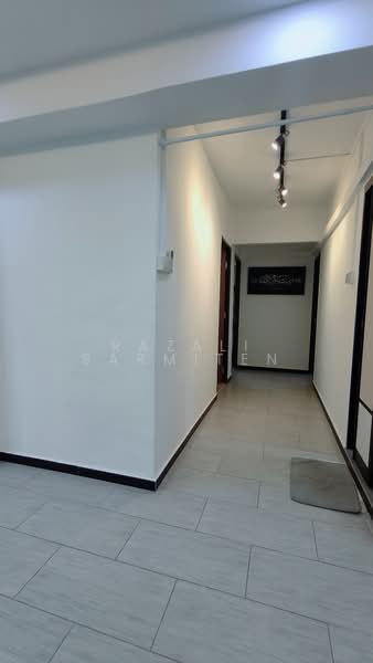 896A Woodlands Drive 50, 896A Woodlands Drive 50, 3 Bedrooms, 1,259 sqft, HDB Flat For Rent, by Razali Sarmiten, 500193684 - Corridor - PropertyGuru.com.sg
