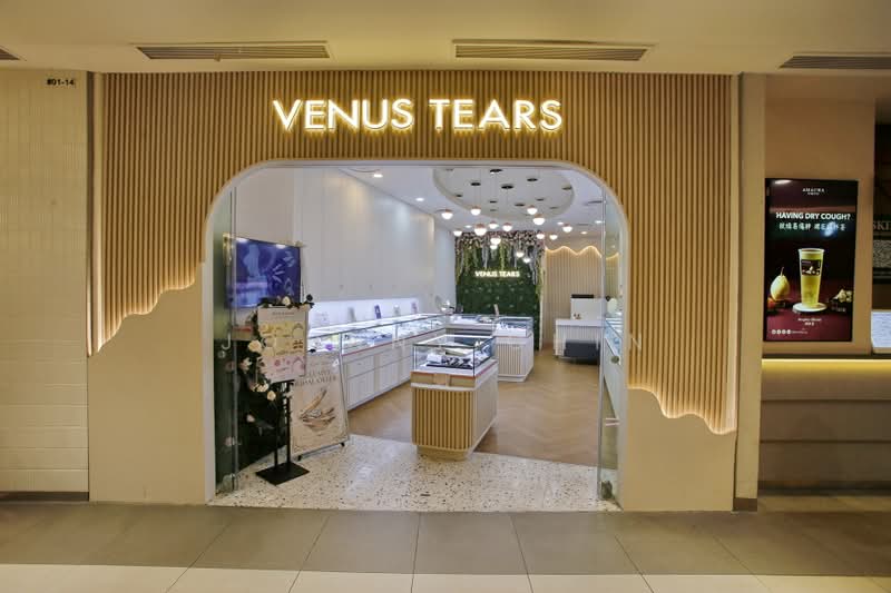 Tampines 1 shopping mall retail shop, Tampines Central 1, 439 sqft, Mall Shop For Rent, by Johnny Chin, 500193688 - Interior - CommercialGuru.com.sg