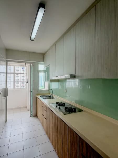 411A Fernvale Road, 411A Fernvale Road, 3 Bedrooms, 1,033 sqft, HDB Flat For Sale, by Lionel Toh, 500193695 - Kitchen - Lionel Toh Realtor - PropertyGuru.com.sg