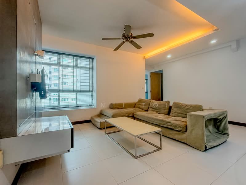 411A Fernvale Road, 411A Fernvale Road, 3 Bedrooms, 1,033 sqft, HDB Flat For Sale, by Lionel Toh, 500193695 - Living Room - Lionel Toh Realtor - PropertyGuru.com.sg