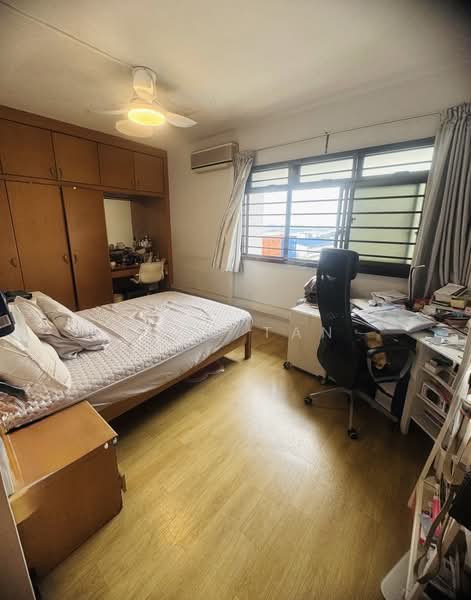 172 Hougang Avenue 1, 172 Hougang Avenue 1, 3 Bedrooms, 1,087 sqft, HDB Flat For Sale, by Kate Tan, 500193702 - Bedroom - PropertyGuru.com.sg